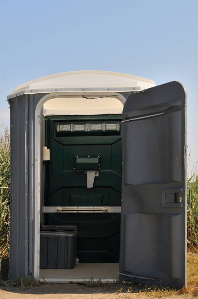 Best Portable restroom trailer rental  in Darien, IL